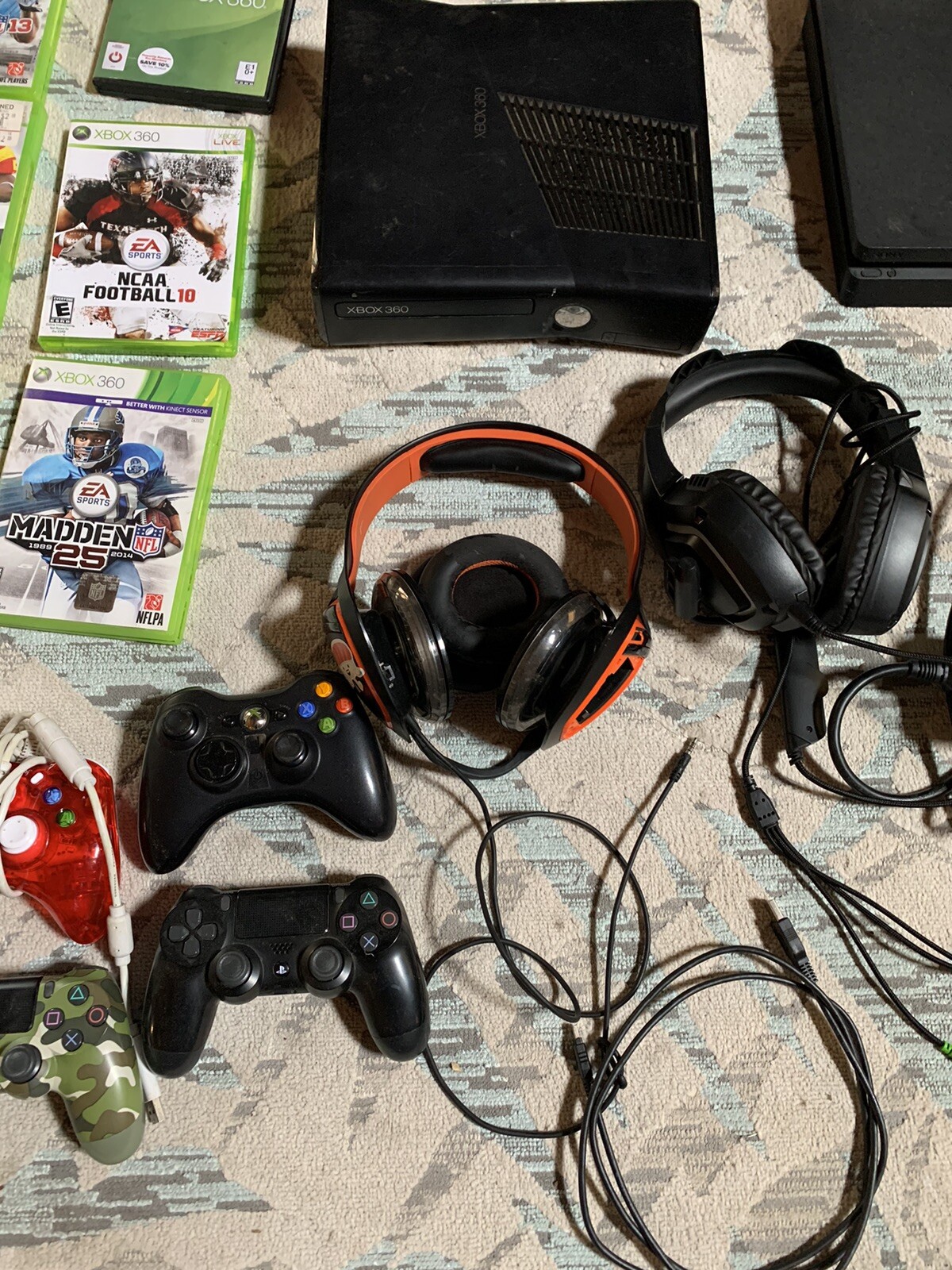 Lot PS4 Sony Console, XBOX 360, Remotes, Cords Headphone, Games used