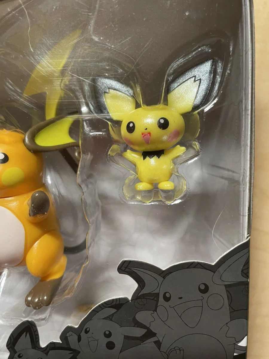 Pokémon Select Evolution 3 Pack - Features 2-Inch Pichu and Pikachu and  3-Inch Raichu Battle Figures