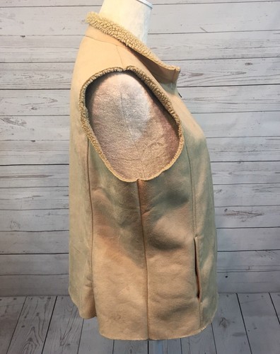 Lands End Womens Vest Beige Size M 10-12 Faux Suede Sleeveless Sherpa Lined - Picture 4 of 10