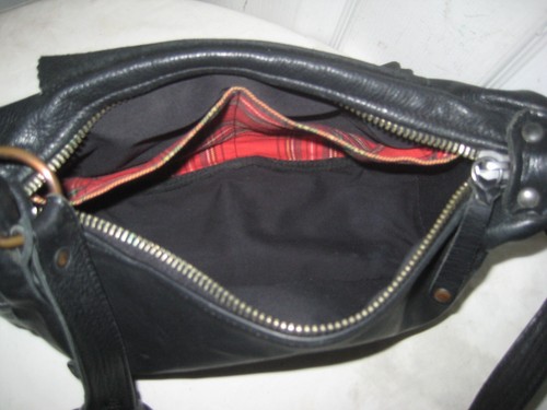 Bolso Bandolera Jack Gomme de Cuero Negro. - Imagen 12 de 17