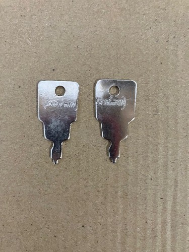 Lot of 2 Vintage Bantam Suitcase Keys - 第 1/2 張圖片