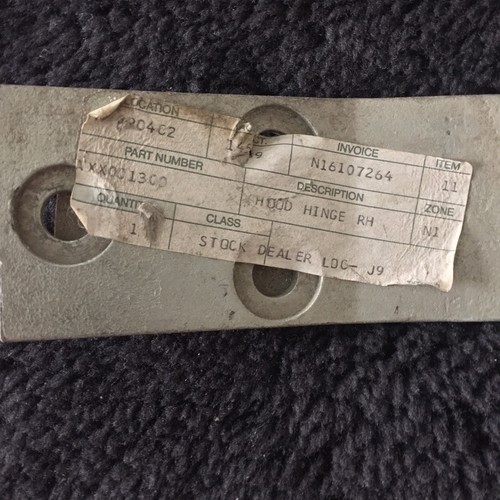 Jaguar XJ6 XJ8 VDP XJR X300 X308 Bonnet Hood RH Hinge 1996-2003 AXX1300 NOS OEM - Picture 3 of 4