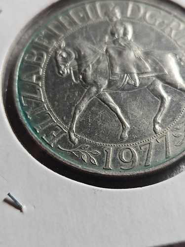 1977 Great Britain ๐ฌ๐ง Queen Elizabeth II Silver Jubilee Large Crown See Pics - Picture 4 of 4