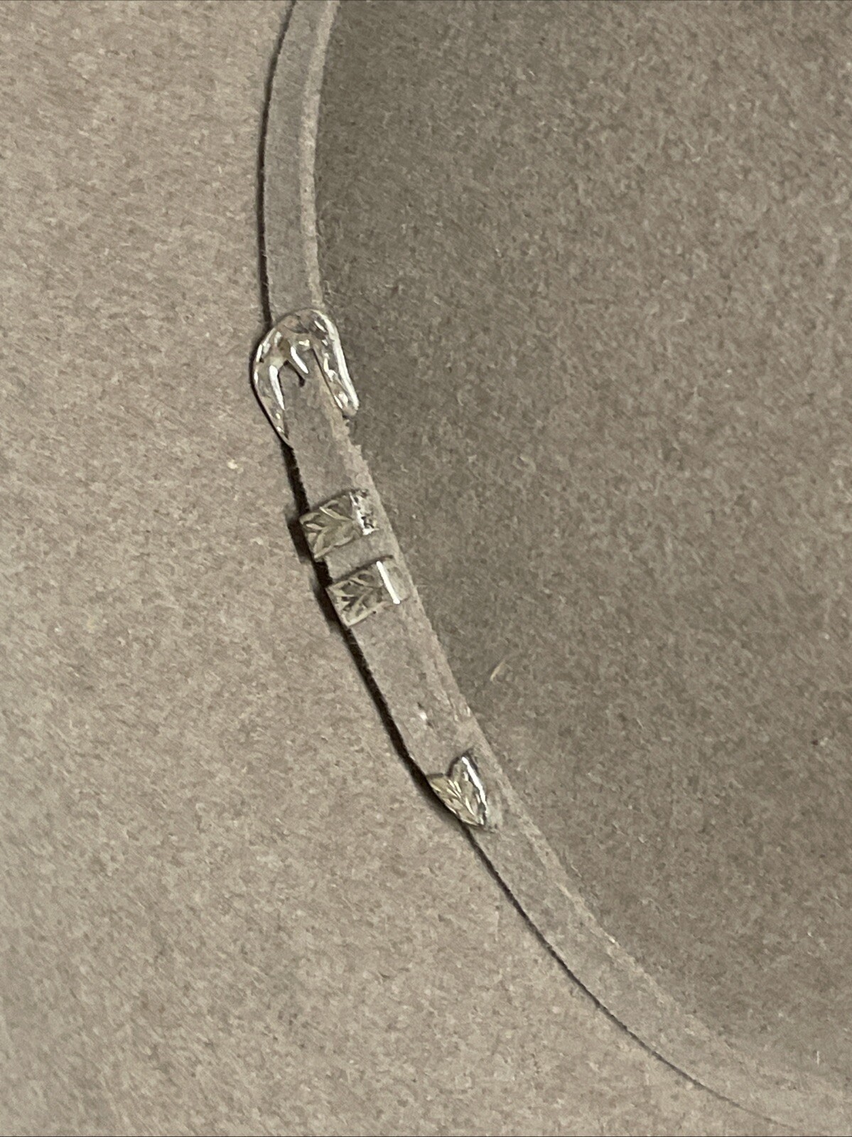 Picture 2 of 19