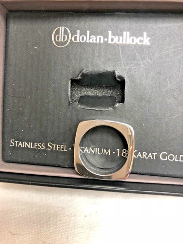 STAINLESS STEEL. TITANIUM,18 KARAT GOLD.DOLAND- BULLOCK ME'S RING SIZE 10 - Picture 5 of 7
