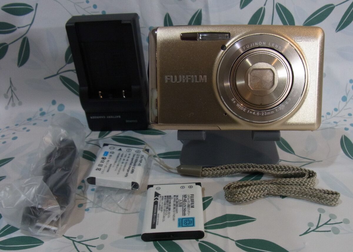 FUJIFILM FinePix JX700, 16MP, 5x,2.7in, Gold,Excellent- from FUJIFILM FinePix JX700, 16MP, 5x,2.7in, Gold,Excellent- from