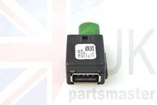AUDI A3 A4 A5 Q3 VW GOLF POLO SKODA NEW GENUINE USB CONNECTION PORT 5Q0035726