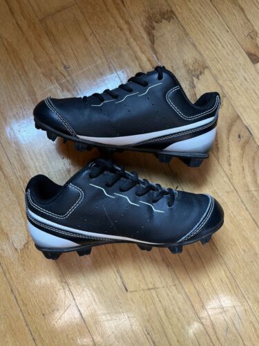 Adidas Rundown Youth Baseball Molded Cleats Size 12K Black White Low ABBC18 - Picture 3 of 7