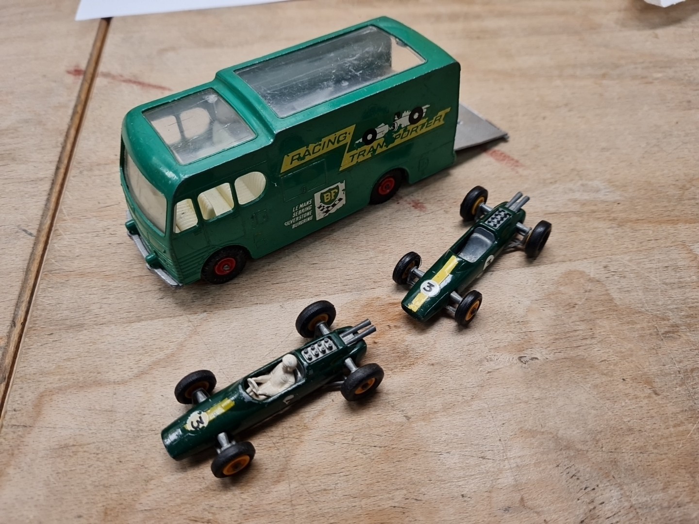 Matchbox King Size K-5 Renntransporter stark bespielter Zustand Bastlermodell 