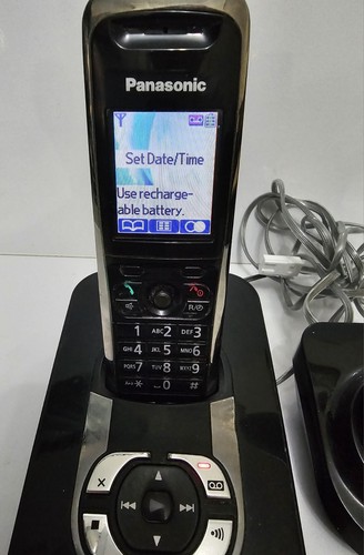 Téléphone sans fil double Panasonic KX-TG8421E avec répondeur et SMS texte - Photo 3/9