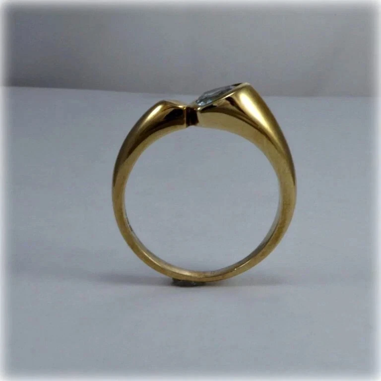 Anillo de compromiso de diamantes aguamarina natural de 0,50 quilates de oro amarillo macizo de 14 quilates talla 5 Foto 4 de 4