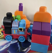 Mega Bloks First Builders Thomas & Friends Train Engines ~ Thomas ~ 5pcs NEW