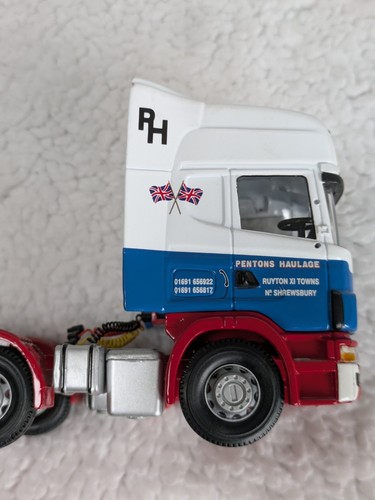 TRACTORA DE TRANSPORTE PESADO CORGI 1/50 SCANIA PENTONS con cisterna de combustible BP - Imagen 13 de 15