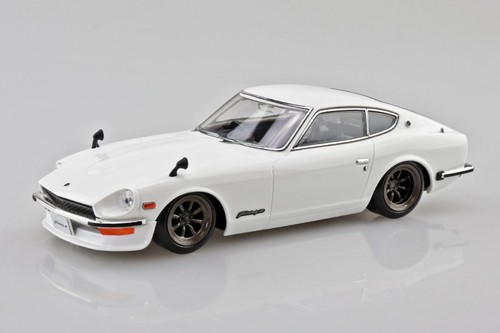 Aoshima 1/32 Model Car Snap Kit Nissan S30 240Z Fairlady Z Custom White Painted - Picture 2 of 5