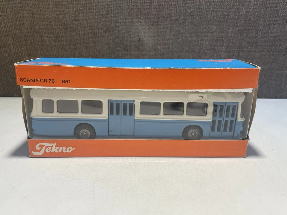 Autobús Tekno escala 1/50 #851 Scania CR 76 - azul/blanco - en caja Foto 2 de 4