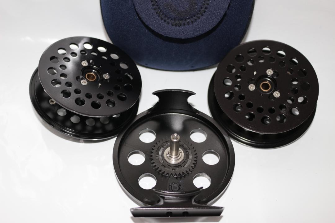 ロス　Ross　シマロン 3　ブラック　5-7番　米国製　替えスプール&ケース付 Ross Cimarron 3 Black with Spare Spool & Case Fly Reel
