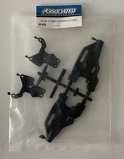 Team Associated RC8B3.2 Front Suspension Arms 81438 NEWl