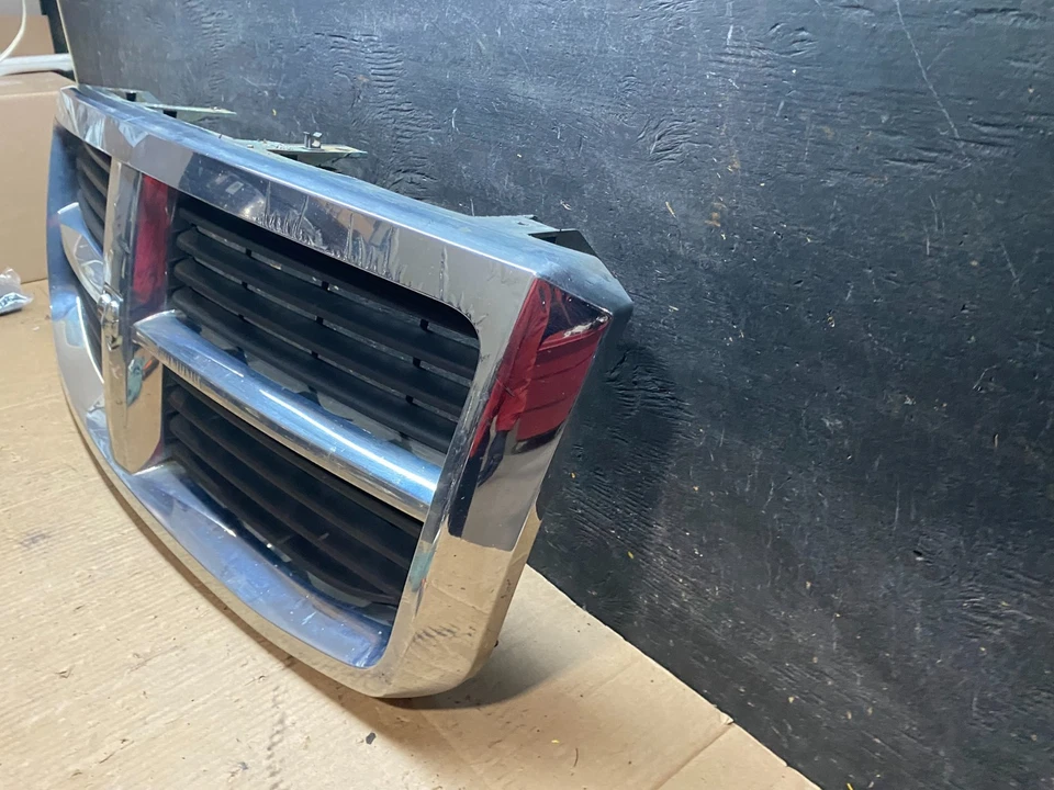 Dodge Durango 2007 2008 2009 parrilla superior delantera U6391 DG Foto 2 de 4