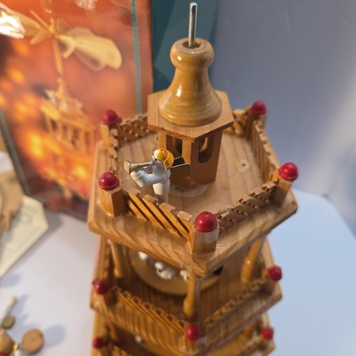 Vintage Lillian Vernon 3-Tier Wooden Pyramid Nativity Carousel Read Description - Picture 2 of 16