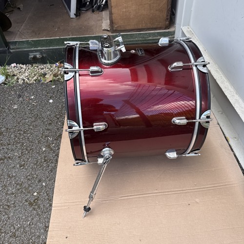 P&P omaggio Batteria basso 18" Mapex. Finitura vino. Manca un piede in gomma 18x16" - Foto 15 di 19