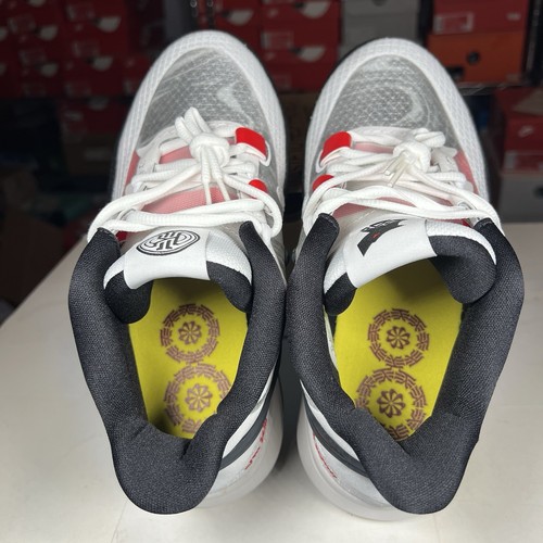 Size 7Y / Men's - Kyrie 8 GO GS White University Red DQ8076 100 - Picture 5 of 7