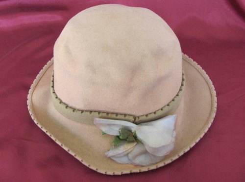 1930s ANTIQUE LADIES FASHION WOMENS HAT FELT VELOUR PINK BEIGE - Picture 4 of 9