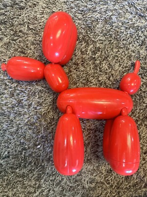 Squeakee the Balloon Dog - Makes Sound, Deflates, and Does Tricks!