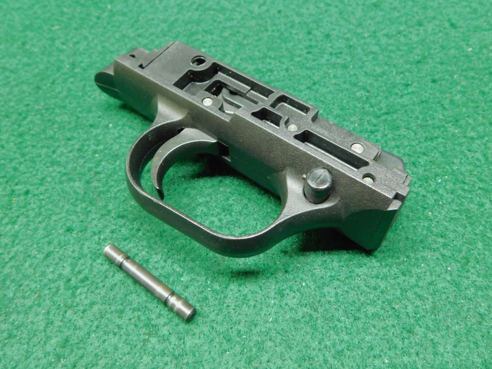Mossberg 500 Maverick 88 Trigger Assembly Cross Bolt Safety 12GA