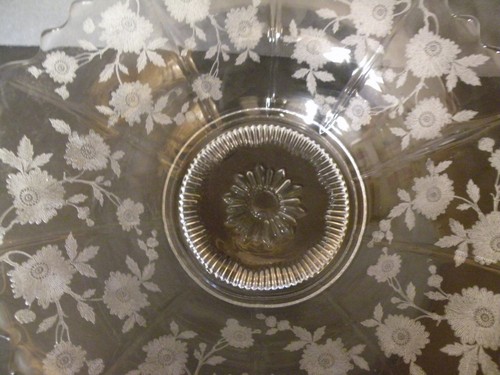 1930's to 50's CAMBRIDGE GLASS  BOWL ETCHED FLOWERS RUFFLED EDGE 11" W X 3" T - Picture 6 of 9