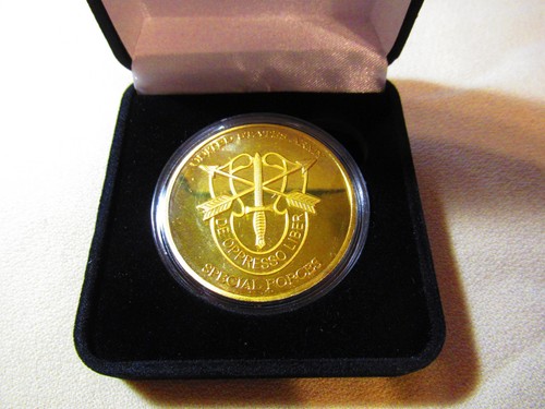 U S ARMY 5th SPECIAL FORCES GROUP (Airborne) Challenge Coin w/ Presentation Box - Picture 10 of 12