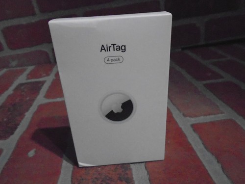APPLE AIRTAG 4 PACK MX542LL/A A2187 BRAND NEW SEALED!