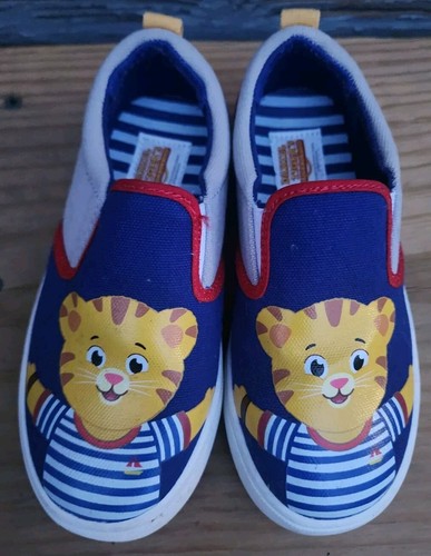 Daniel Tigers Neighborhood Toddler Slip On Shoes Unisex Size 10