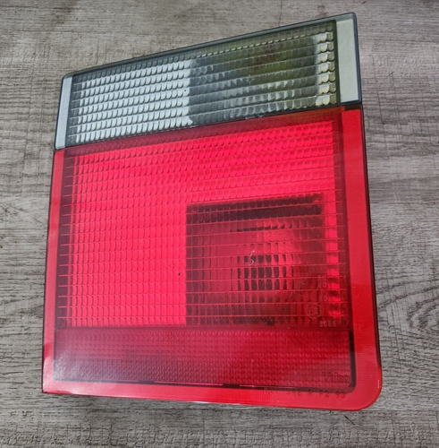 Range Rover P38 PASSENGER LEFT REAR INNER LIGHT UNIT 2234 VALEO - Picture 1 of 3