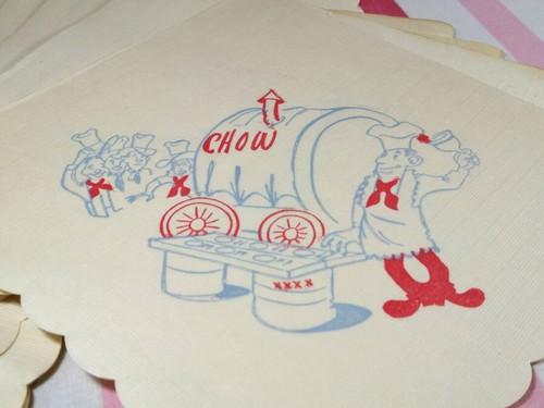 Charming NOS Vintage Chef & Chow Wagon Graphic 30pc Scallop Edge Paper Napkins - Picture 2 of 12