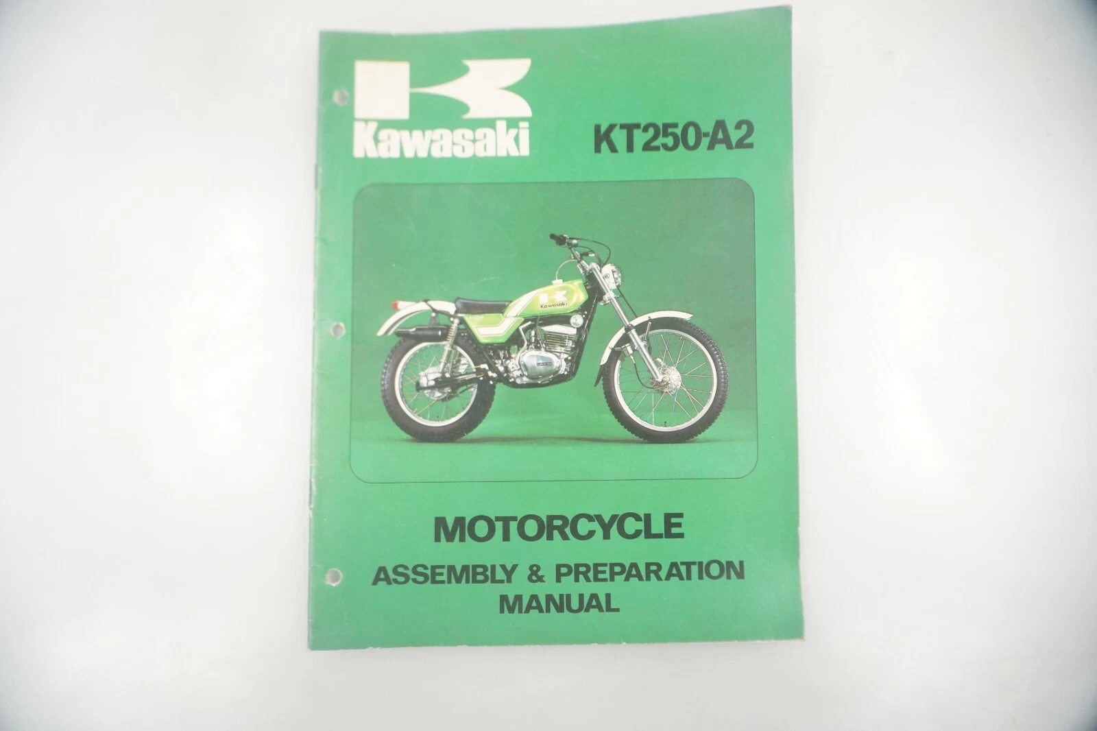 1975-1976 Kawasaki KT 250-A2 OEM Motorcycle Assembly Manual 99997-742-01