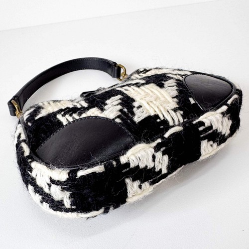 Mini bolso con asa MIU MIU de lana pata de gallo en blanco y negro - Imagen 8 de 16