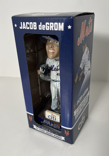 NY METS JACOB DEGROM 2018 N.L. CY YOUNG AWARD WINNER BOBBLEHEAD FIGURE SGA 2019 - Picture 7 of 10