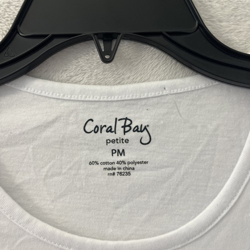 Coral Bay Womans Blouse Top White Petites Medium Geometric Short Sleeve - Picture 2 of 6