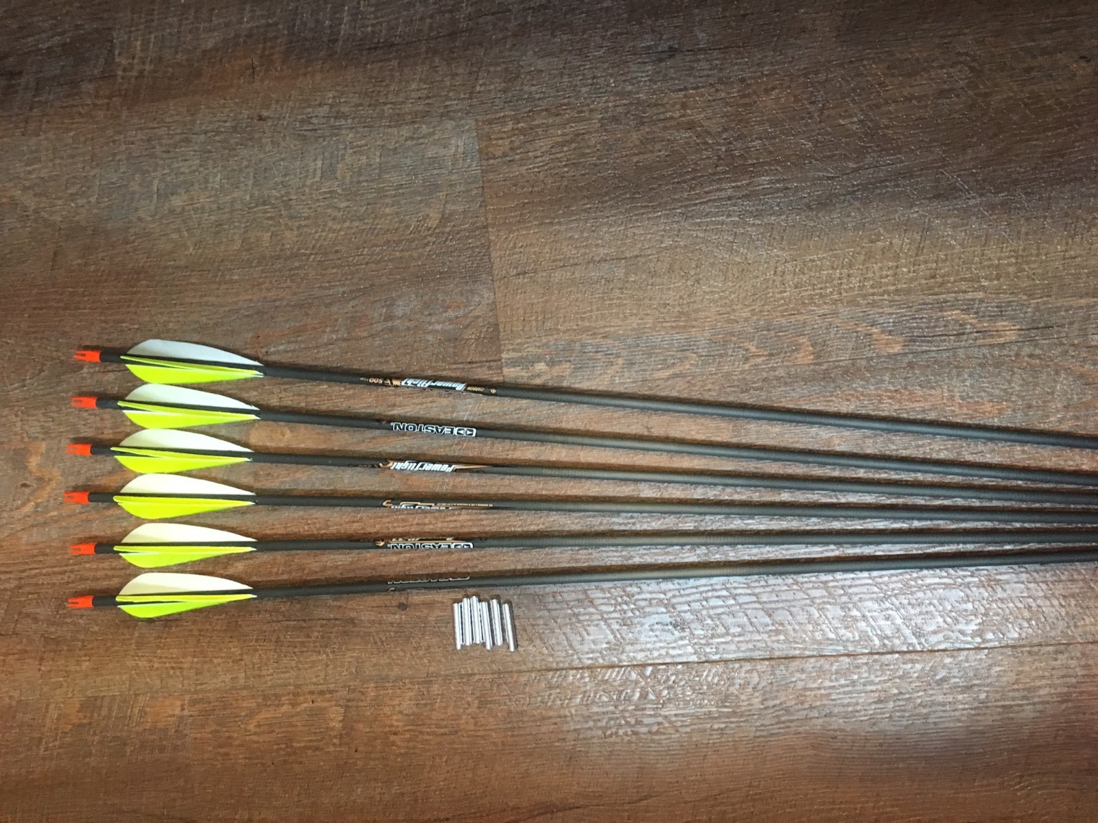 400 Flechas Easton powerflight con plumas parabólicas Personalizado Juego De 6 400 Flechas Easton powerflight con plumas parabólicas Personalizado Juego De 6 a la venta