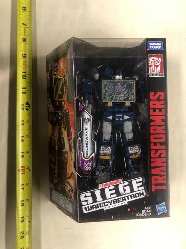 Hasbro Transformers Voyager Class Siege War Cybertron Soundwave WFC-S25 New 2019 - Picture 1 of 2