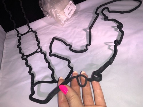 BMW E88 E82 E90 E92 E93 E60 E61 F01 F02 X6 Z4 Engine Valve Cover Gasket GENUINE - Picture 7 of 9
