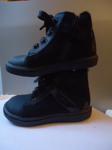 DIOR TODDLER Unisex Navy Patent Leather & Suede Boots size 4. 1/2 - 5 New in Box - Picture 8 of 12