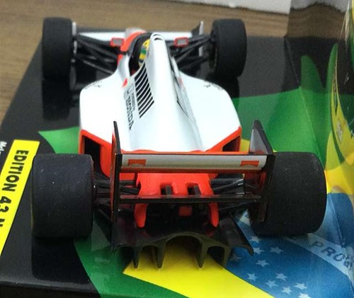 Minichamps Mclaren Honda Mp4/5B GuK73 - Picture 4 of 9
