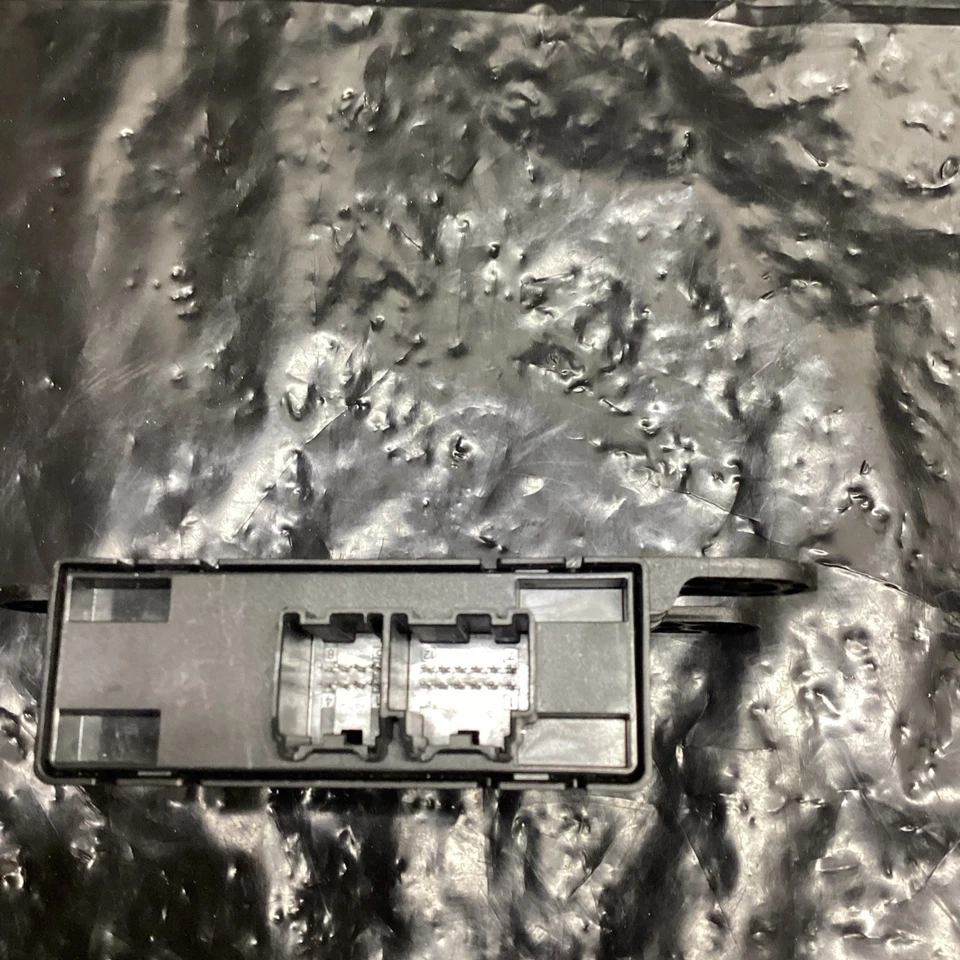 Jeep Dodge Chrysler 2017-2020 módulo de control de puerta de enlace fabricante original nuevo Mopar 68400768AA Foto 3 de 4