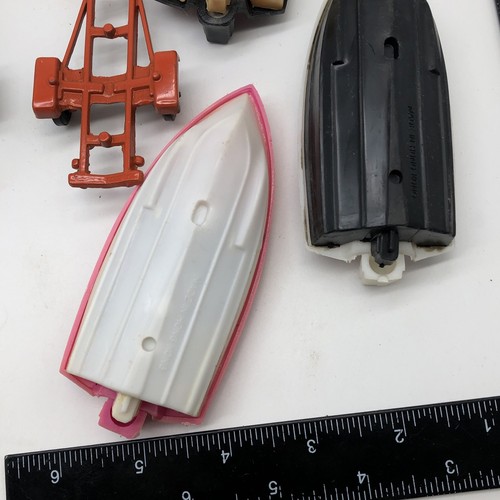 1950’s Hong Kong/ Tootsietoy Lot~PINK PLASTIC BOATS & Trailers DIE CAST - Picture 12 of 13