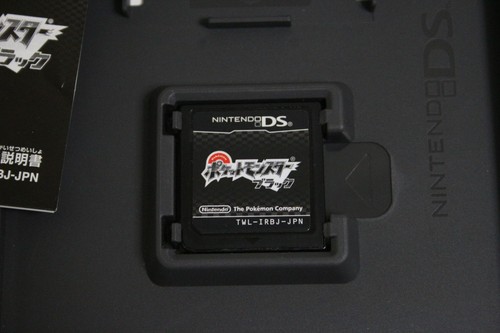 Nintendo DSi Pokemon Black Reshiram Zekrom Limited Edition Console Japan/ CIB - Picture 20 of 23