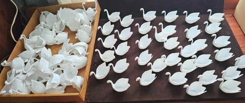 Vintage Mini Swans Plastic Candy Holiday Wedding Baby Favor Cup Crafts