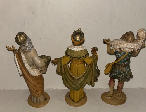 LOT 14 Fontanini Depose Italy Nativity Pieces (see pictures) (12216) - Picture 4 of 16