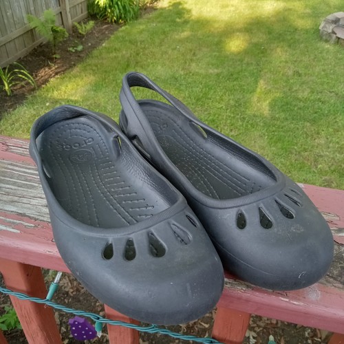 Crocs Taylor flache schwarze Damen-Ballerinas Slipper bequeme Fersenriemen Größe 7 - Bild 1 von 3