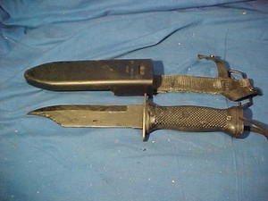1980s US Navy SEAL MK3 Model O SURVIVAL DIVERS KNIFE Made by ONTARIO w SHEATH